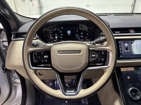 Used 2023 Land Rover Range Rover Velar R-Dynamic S image 24
