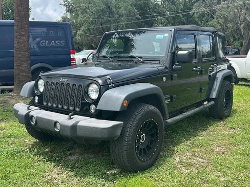 Used 2016 Jeep Wrangler Unlimited Sport w/ Max Tow Package AWD/4WD image 11