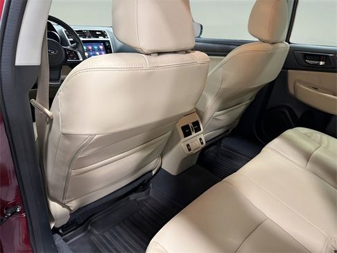 Used 2019 Subaru Outback 2.5i Limited image 32