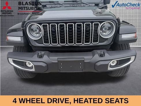 Used 2025 Jeep Wrangler Unlimited Sahara w/ Safety Group AWD/4WD image 4