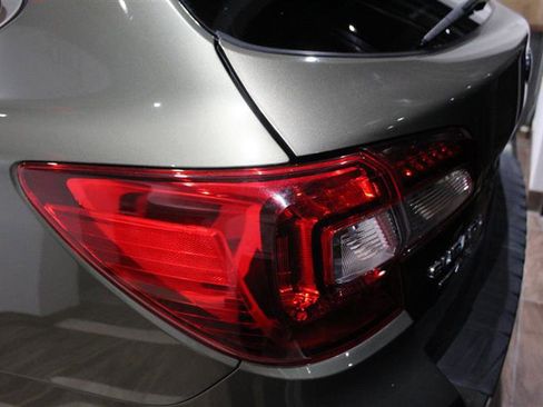 Used 2016 Subaru Outback 2.5i Limited w/ Popular Package #4 image 11