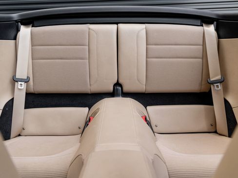 Certified 2021 Porsche 911 Carrera 4S image 30