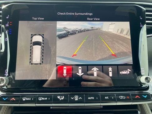 New 2026 Jeep Grand Wagoneer 4WD w/ Premium Group I image 19