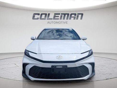 Used 2025 Toyota Camry SE FWD image 21