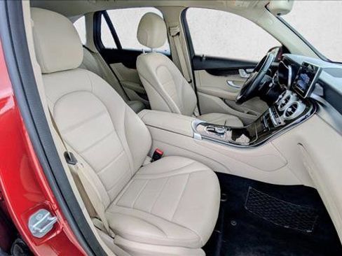 Used 2019 Mercedes-Benz GLC 300 image 22