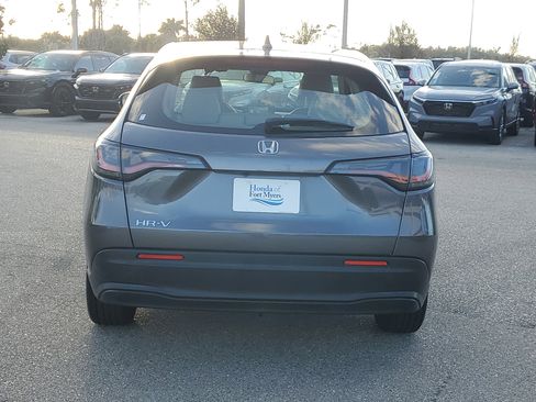 Used 2023 Honda HR-V LX image 5