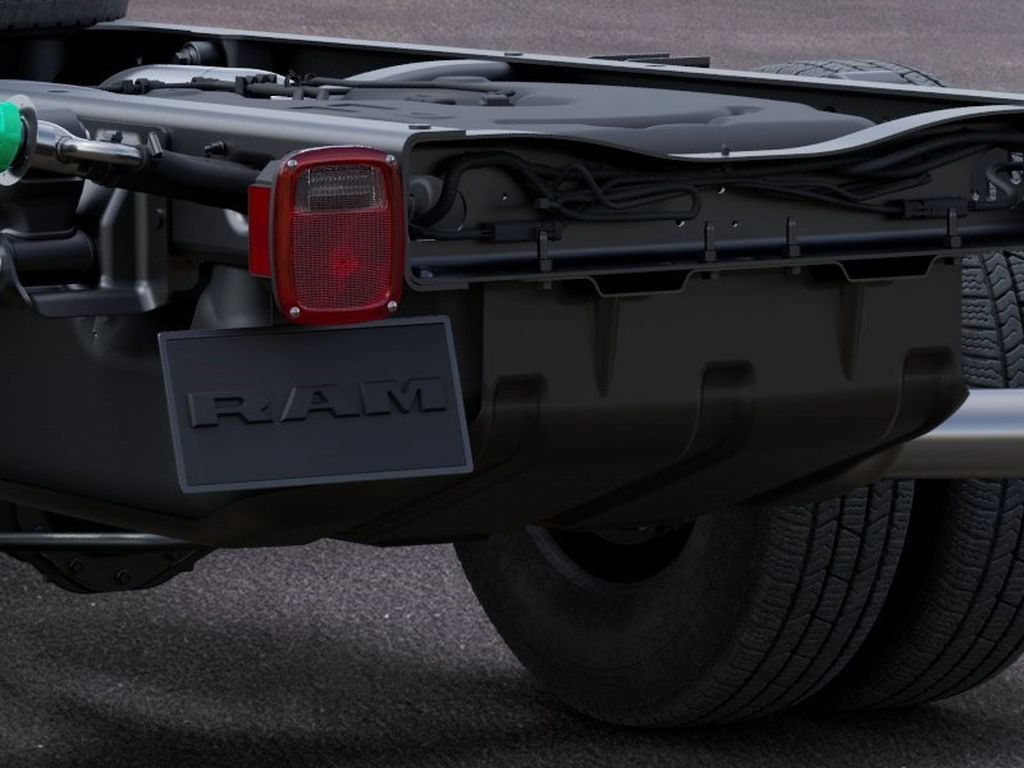 New 2026 RAM 3500 Big Horn AWD/4WD image 9