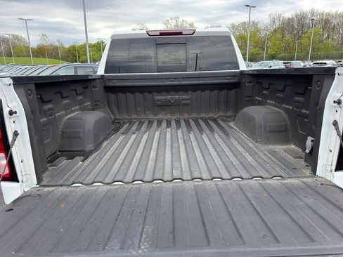 Used 2020 GMC Sierra 1500 Elevation w/ Elevation Value Package AWD/4WD image 8