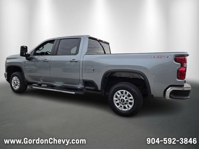 Used 2025 Chevrolet Silverado 2500 LT w/ Convenience Package AWD/4WD image 3