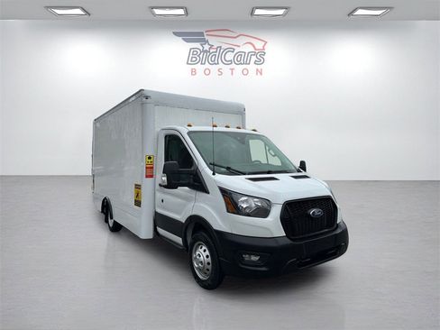 Used 2022 Ford Transit 350 image 3