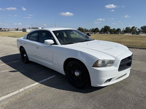 Used 2013 Dodge Charger Police w/ Patrol Base Police Pkg RWD image 2