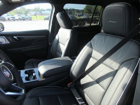 New 2026 Buick Enclave Avenir w/ Super Cruise Package FWD image 17