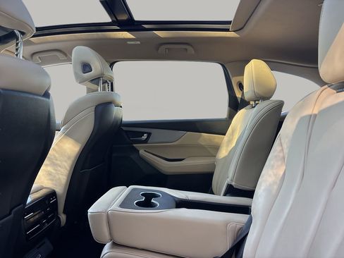 Used 2022 Acura MDX FWD image 17