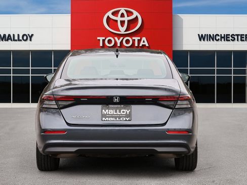 Used 2024 Honda Accord EX image 3