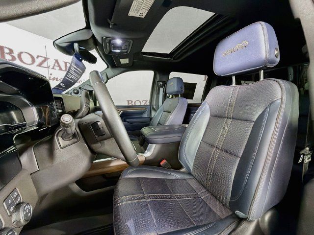 Used 2024 Chevrolet Silverado 2500 High Country w/ High Country Premium Package AWD/4WD image 26