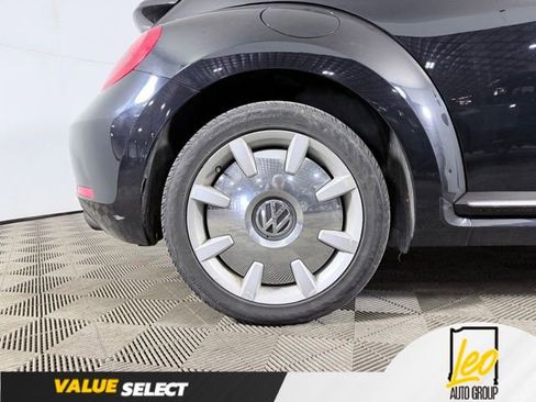 Used 2013 Volkswagen Beetle Turbo FWD image 7