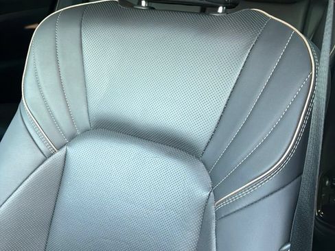 Used 2024 Toyota Crown Platinum AWD/4WD image 5