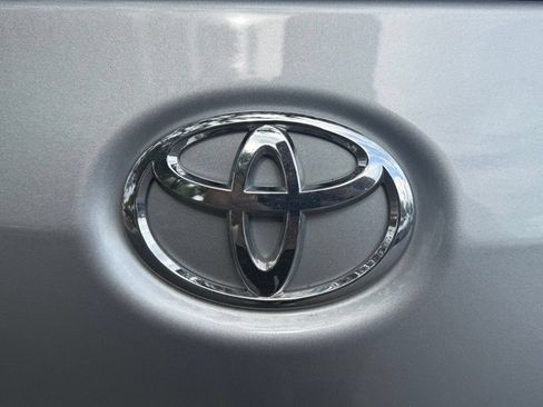 Used 2020 Toyota Sienna XLE w/ XLE Navigation Package FWD image 34