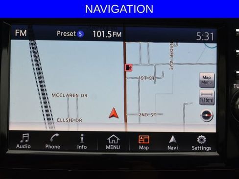 Used 2017 Nissan Murano S FWD image 5