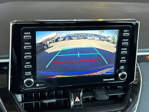 Used 2021 Toyota Corolla LE w/ Carpet Mat Package (TMS) FWD image 19