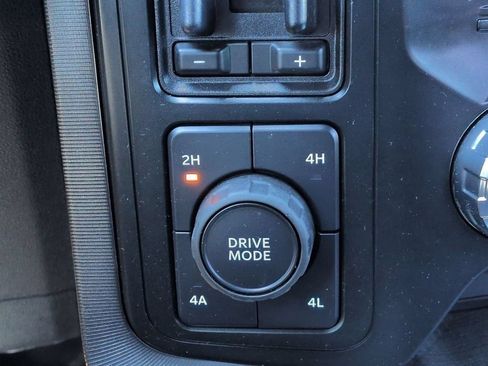 Used 2023 Ford F150 Platinum AWD/4WD image 23