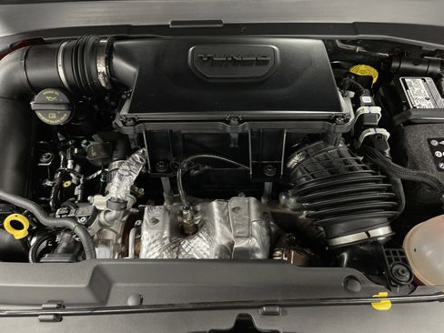 Used 2024 Jeep Compass Trailhawk image 16