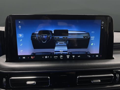Used 2025 Lincoln Aviator Reserve AWD/4WD image 20