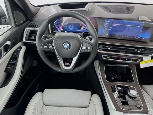 New 2026 BMW X5 xDrive40i w/ Executive Package image 19
