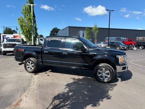 Used 2018 Ford F150 XLT w/ Equipment Group 302A Luxury AWD/4WD image 4