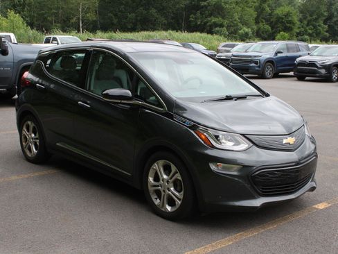 Used 2021 Chevrolet Bolt LT FWD image 3