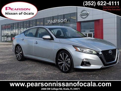 Certified 2020 Nissan Altima 2.5 Platinum FWD image 1
