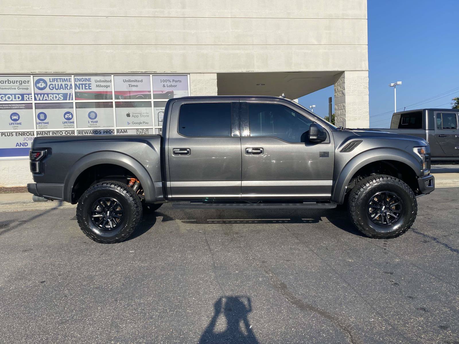 Used 2020 Ford F150 Raptor w/ Equipment Group 802A Luxury AWD/4WD image 10
