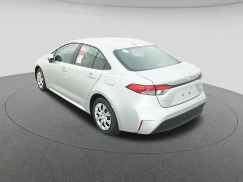 New 2025 Toyota Corolla LE image 5