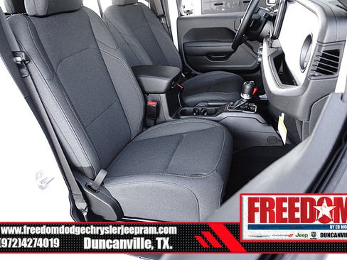 New 2026 Jeep Gladiator Sport AWD/4WD image 15