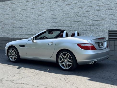 Used 2013 Mercedes-Benz SLK 250 image 3