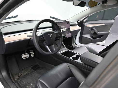 Used 2023 Tesla Model 3 Performance image 16