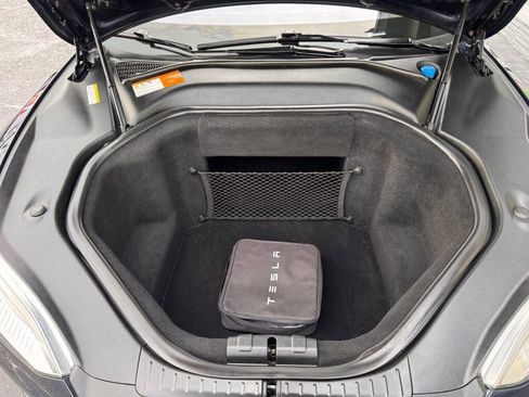 Used 2013 Tesla Model S image 8