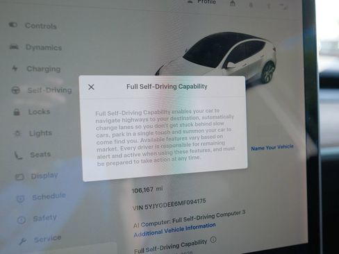 Used 2021 Tesla Model Y Long Range AWD/4WD image 18