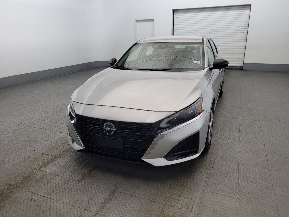 Used 2024 Nissan Altima 2.5 S FWD image 15