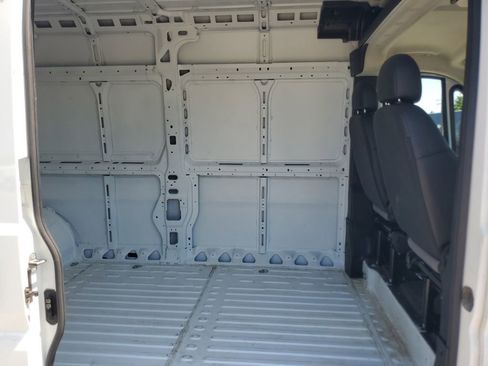Used 2026 RAM ProMaster 2500 w/ Convenience Group FWD image 25
