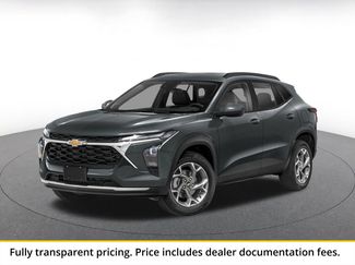 Used 2025 Chevrolet Trax LT w/ LT Convenience Package FWD video 1
