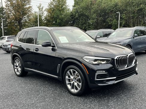 Used 2021 BMW X5 xDrive40i w/ Premium Package 3 image 2