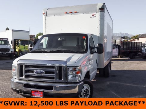 Used 2016 Ford E-350 and Econoline 350 Super Duty image 4