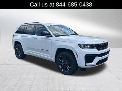 New 2026 Jeep Grand Cherokee Limited AWD/4WD image 3