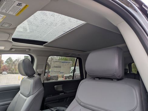 New 2025 Ford Expedition Max Active image 25