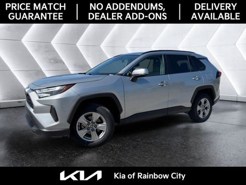 Used 2023 Toyota RAV4 XLE w/ Convenience Package image 4