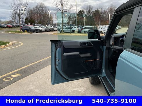 Used 2022 Ford Bronco Badlands image 16