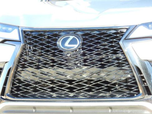 Used 2023 Lexus LX 600 F Sport image 4