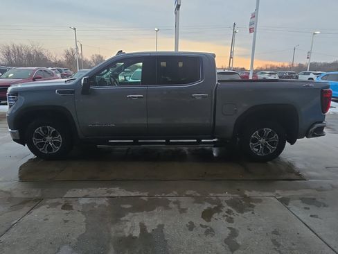 Used 2023 GMC Sierra 1500 SLT w/ SLT Convenience Package image 5