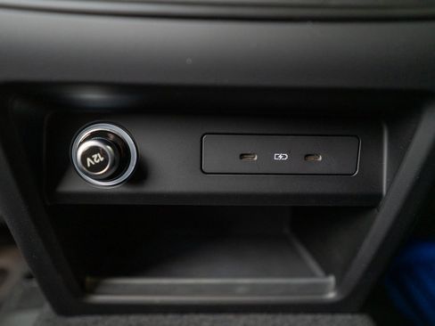 New 2025 Porsche Cayenne image 37